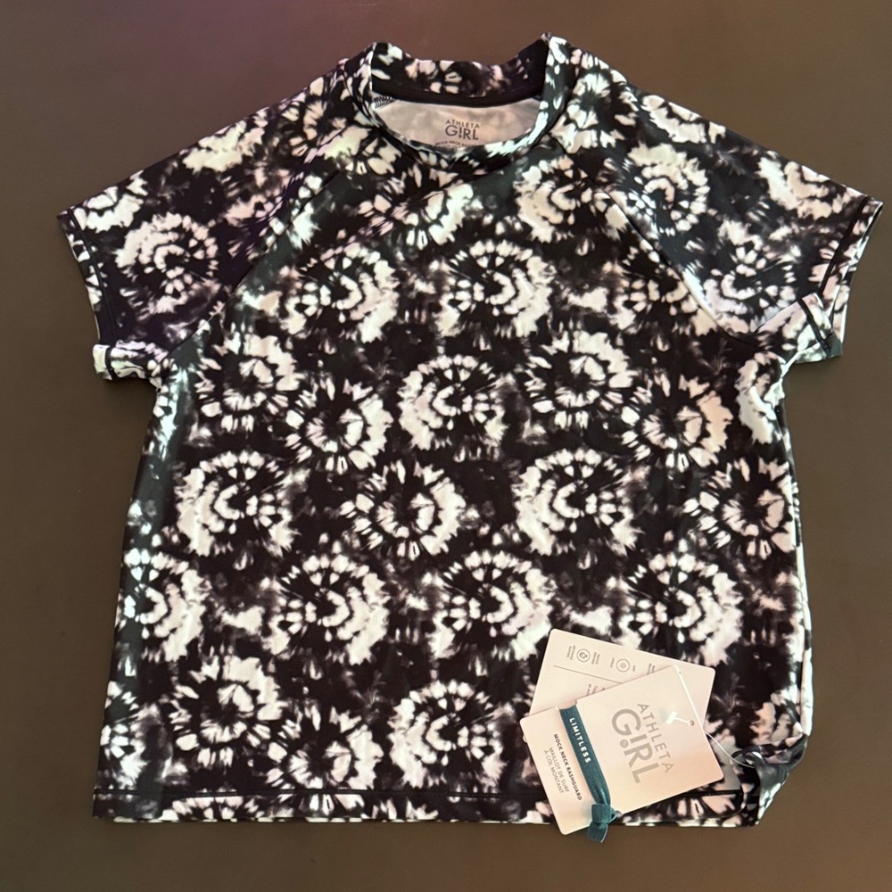 Athleta Black and White Tie-Dye Rashguard